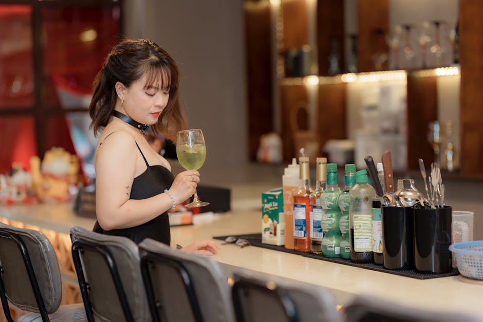 Hotels Offering Farm-to-Glass Mixology Bars